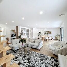 Maison familiale 4 chambres avec jardin .