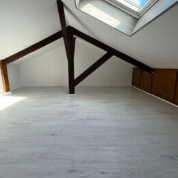 REIMS - PROCHE JEAN JAURES