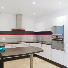 LE CHATELET- SUR- RETOURNE