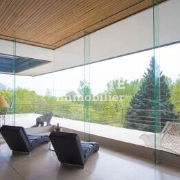 Maison d'architecte mise en Seine � l'Aube d'une nouvelle histoire.