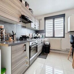 SUPERBE APPARTEMENT DE TYPE 4 - ENTIREMENT RNOV