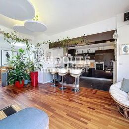 EPERNAY HYPER CENTRE : DERNIER ETAGE - APPARTEMENT EN DUPLEX