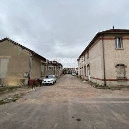 � vendre�-�locaux d'activit� d'environ 680 m� au sol � Saint-Brice-Courcell