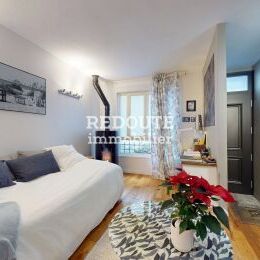 A VENDRE : MAISON DE VILLE  - PROXIMIT� CENTRE-VILLE