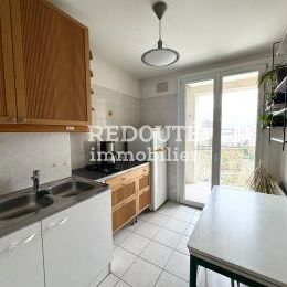 A VENDRE REIMS APPARTEMENT T4  PROCHE CORMONTREUIL - BALCON