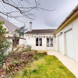 MAISON A VENDRE SECTEUR LA LEZARDIERE F5 DE PLAIN PIED GARAGE ET JARDIN