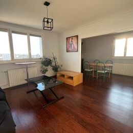 A VENDRE REIMS APPARTEMENT T4  PROCHE CORMONTREUIL - BALCON
