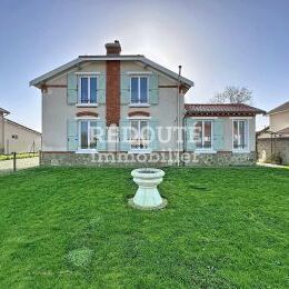 Maison r�nov�e avec jardin et garages proche Warmeriville