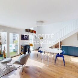 A VENDRE DUPLEX F5 EN DERNIER ETAGE DANS RESIDENCE RECENTE AVEC EXTERIEUR ET PARKING