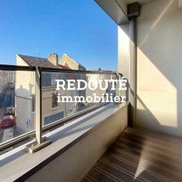 Grand Type 2 en r�sidence PMR r�cente de standing avec balcon et stationnement en sous-sol, proche hyper centre ville.