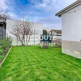 Maison plain-pied (climatis�e) de type 4 pr�te � vivre avec bel ext�rieur, proche toutes commodit�s et centre ville.