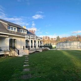 A VENDRE - FERE EN TARDENOIS - MAISON FAMILIALE DE 10 PIECES