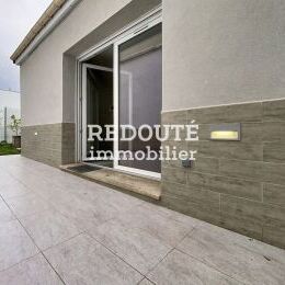 Maison plain-pied (climatis�e) de type 4 pr�te � vivre avec bel ext�rieur, proche toutes commodit�s et centre ville.