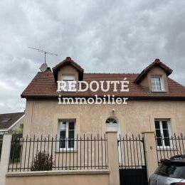 A VENDRE A TINQUEUX AU CALME PAVILLON DE TYPE 6 AVEC STATIONNEMENTS