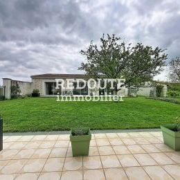 A VENDRE : Maison de plain pied �difi�e sur sous sol total