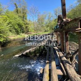 Lot de deux centrales hydro�lectriques