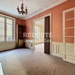 REIMS HYPER CENTRE - APPARTEMENT DE CHARME 118 m� AVEC TERRASSE, ASCENSEUR ET CACHET DE L'ANCIEN