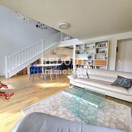 A VENDRE A REIMS DUPLEX F5 EN DERNIER ETAGE DANS RESIDENCE RECENTE AVEC EXTERIEUR ET POSSIBILITE DE STATIONNEMENTS EN PLUS