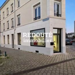 A louer Local commercial en angle REIMS St Marceau environ 38m2