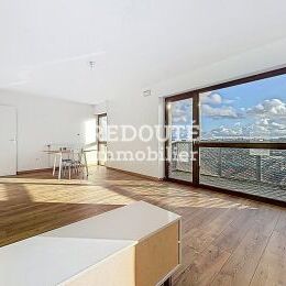 SUPERBE APPARTEMENT DE TYPE 4 AVEC TERRASSE ET GARAGES