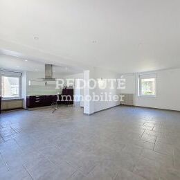 � VENDRE - PLIVOT - MAISON DE TYPE 8 AVEC D�PENDANCE ET CAVE
