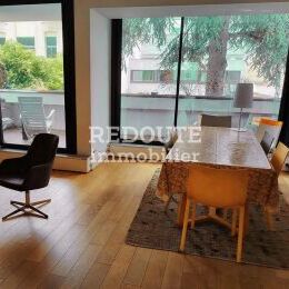 Appartement T5 hypercentre avec terrasse, cave et parking