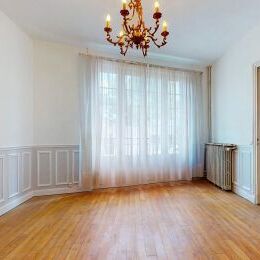 A VENDRE - MAISON � REIMS avec 4 CHAMBRES et petit EXT�RIEUR