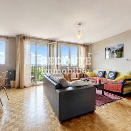 A VENDRE - APPARTEMENT TYPE 4 AVEC BALCON