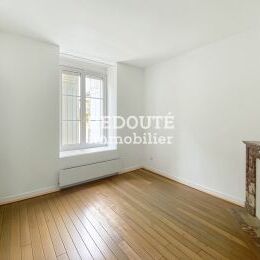 � VENDRE: APPARTEMENT TYPE 3 - CENTRE VILLE