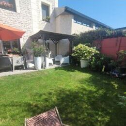A VENDRE: SAINT-BRICE-COURCELLES - MAISON DE CARACTERE - 3 CHAMBRES - GARAGE - JARDIN - TERRASSES - environ 140m2 au sol