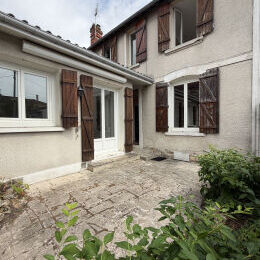 A VENDRE SECTEUR AV DE LAON MAISON F4 AVEC COUR AU CALME