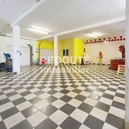 CHAVOT-COURCOURT : B�timent professionnel bureaux + entrep�t actuellement lou�