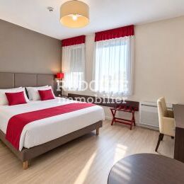 A VENDRE EN EXCLUSIVIT� - REIMS CLAIRMARAIS - STUDIO MEUBL�