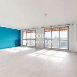 COURLANCY- Appartement de type 5 avec balcon, parking et cave