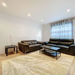 APPARTEMENT DE TYPE 4 - REFAIT À NEUF - PROCHE NEOMA