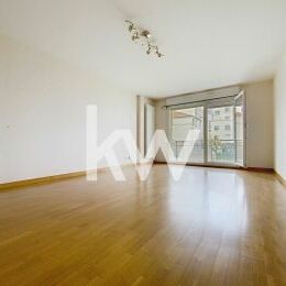 A VENDRE : APPARTEMENT PROCHE CENTRE-VILLE AVEC GARAGE DOUBLE