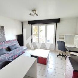 REIMS Studio balcon place de parking  Reims (29 m) 