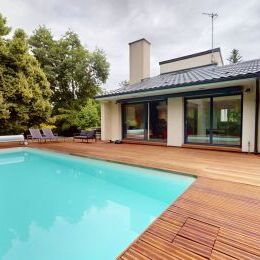 Maison de 6 pièces (environ 137 m²) à vendre à COURTISOLS