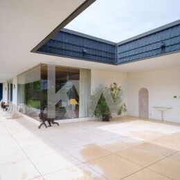 Maison d'architecte mise en Seine  l'Aube d'une nouvelle histoire.