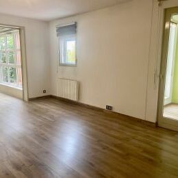 A VENDRE A 2MN DU CENTRE ET PROCHE GARE APPARTEMENT DE TYPE 5