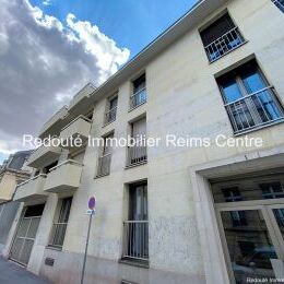 SALMON / Appartement T2 avec balcon et parking hyper centre