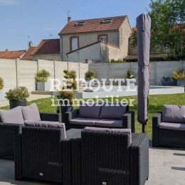 A VENDRE : Maison avec PISCINE, TERRASSE, GARAGE, SOUS-SOL