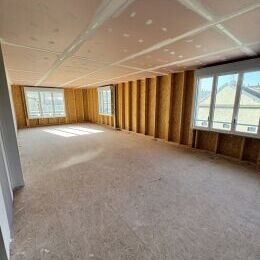 A VENDRE PLATEAU A AMENAGER A REIMS PROCHE BOULINGRIN GARE
