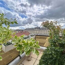 A VENDRE- REIMS -APPARTEMENT DE PRESTIGE AVEC TERRASSE FACE A LA CATHEDRALE