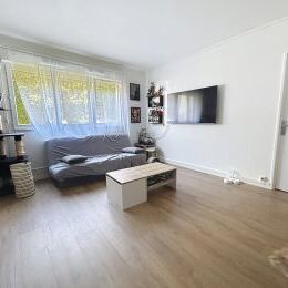 A VENDRE - SECTEUR LESAGE A REIMS -APPARTEMENT TYPE 4 AVEC CAVE ET GRENIER - IDEAL INVESTISSEUR !