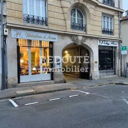 Local Commercial REIMS Centre environs 46 m